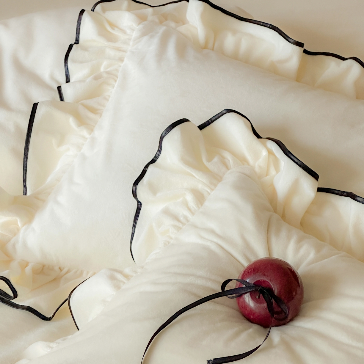 91家纺网 家纺一手货源 找家纺 （总）ONE TWO ONE 121 2025新款轻奢新法式德芙绒宝宝绒婴儿绒短毛绒牛奶绒四件套床单被套（【提供买家秀】【会员-20】 平台控价券后不得低于318/338元）