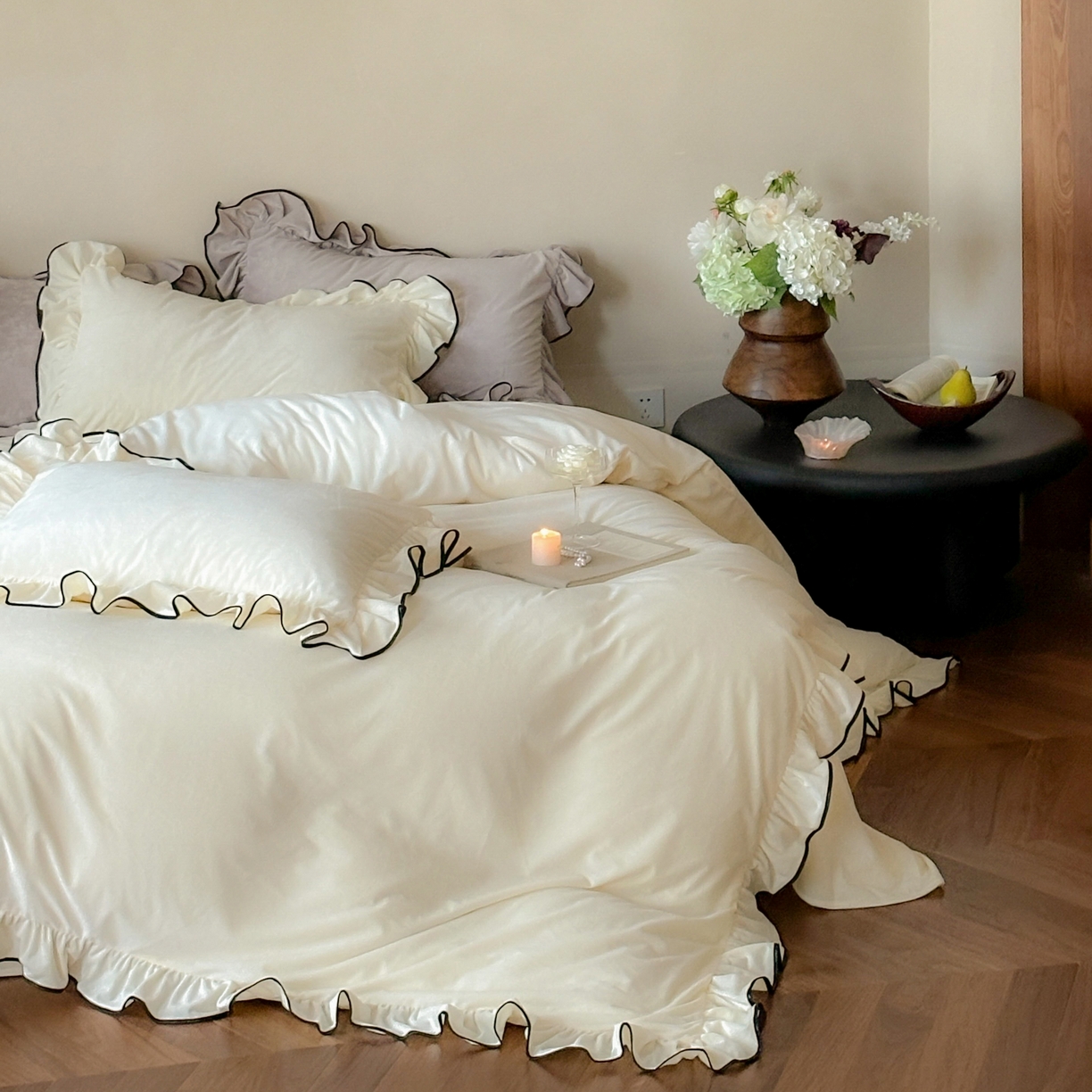 91家纺网 家纺一手货源 找家纺 ONE TWO ONE 121 2025新款轻奢新法式德芙绒宝宝绒婴儿绒短毛绒牛奶绒四件套床单被套（【提供买家秀】【会员-20】 平台控价券后不得低于318/338元） 戴安娜-暖白