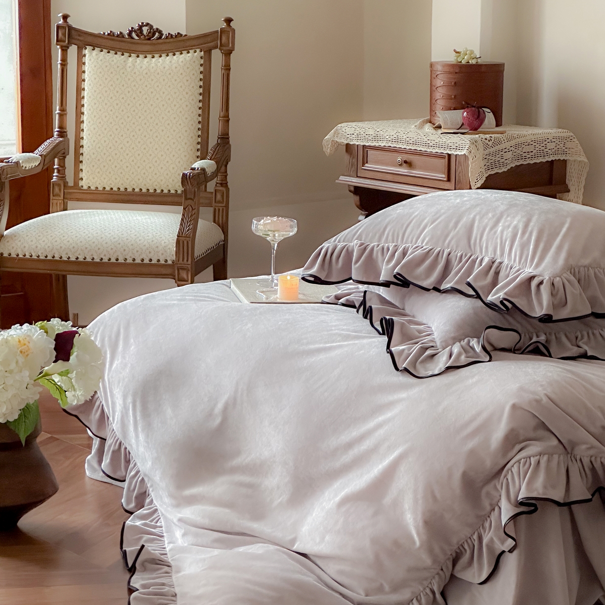 91家纺网 家纺一手货源 找家纺 ONE TWO ONE 121 2025新款轻奢新法式德芙绒宝宝绒婴儿绒短毛绒牛奶绒四件套床单被套（【提供买家秀】【会员-20】 平台控价券后不得低于318/338元） 戴安娜-缦紫