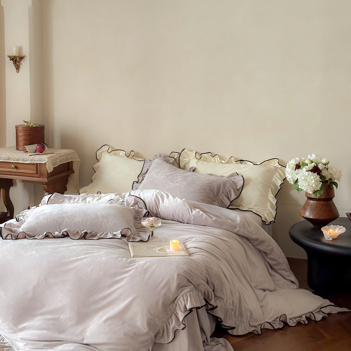 91家纺网 家纺一手货源 找家纺 ONE TWO ONE 121 2025新款轻奢新法式德芙绒宝宝绒婴儿绒短毛绒牛奶绒四件套床单被套（【提供买家秀】【会员-20】 平台控价券后不得低于318/338元） 戴安娜-缦紫