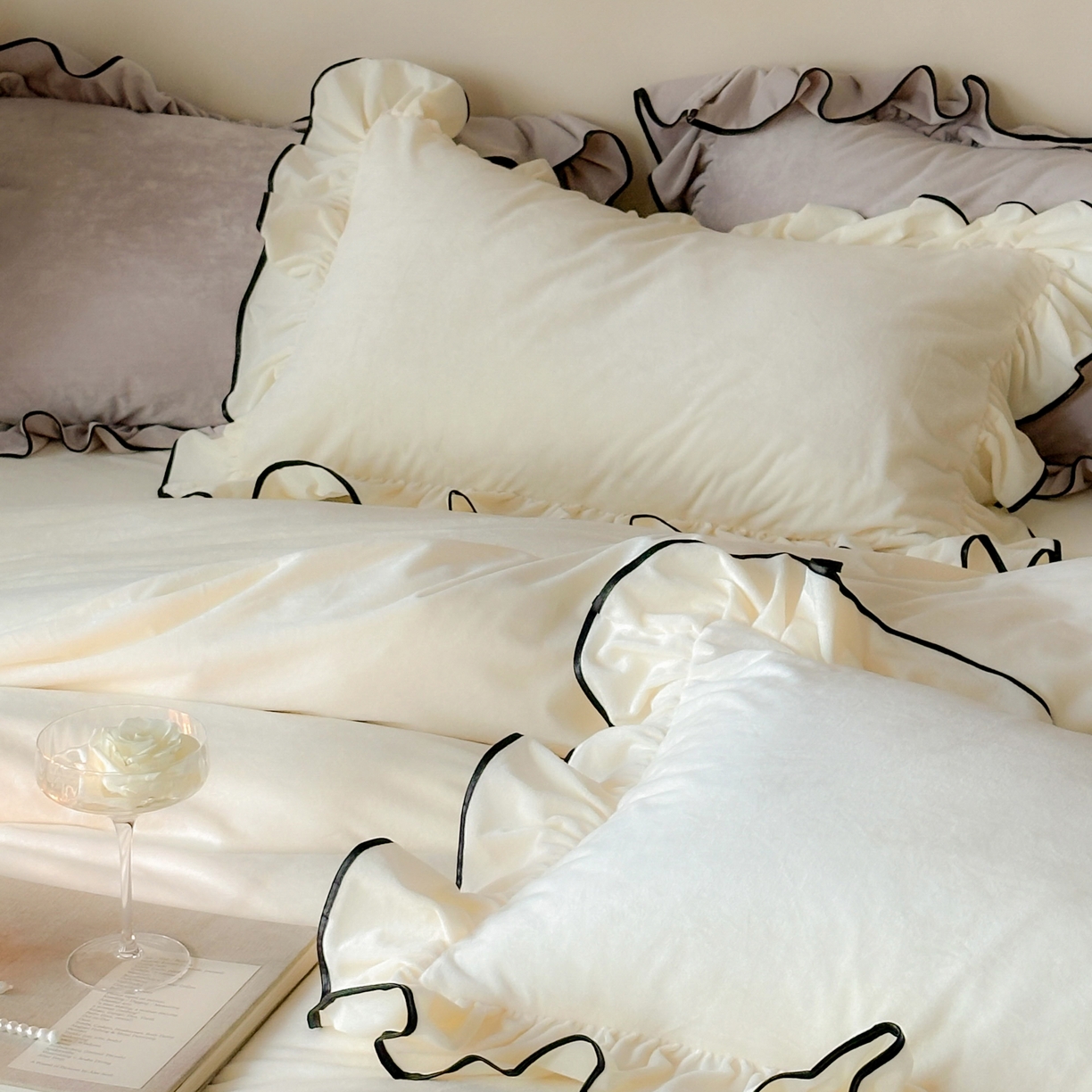 91家纺网 家纺一手货源 找家纺 （总）ONE TWO ONE 121 2025新款轻奢新法式德芙绒宝宝绒婴儿绒短毛绒牛奶绒四件套床单被套（【提供买家秀】【会员-20】 平台控价券后不得低于318/338元）