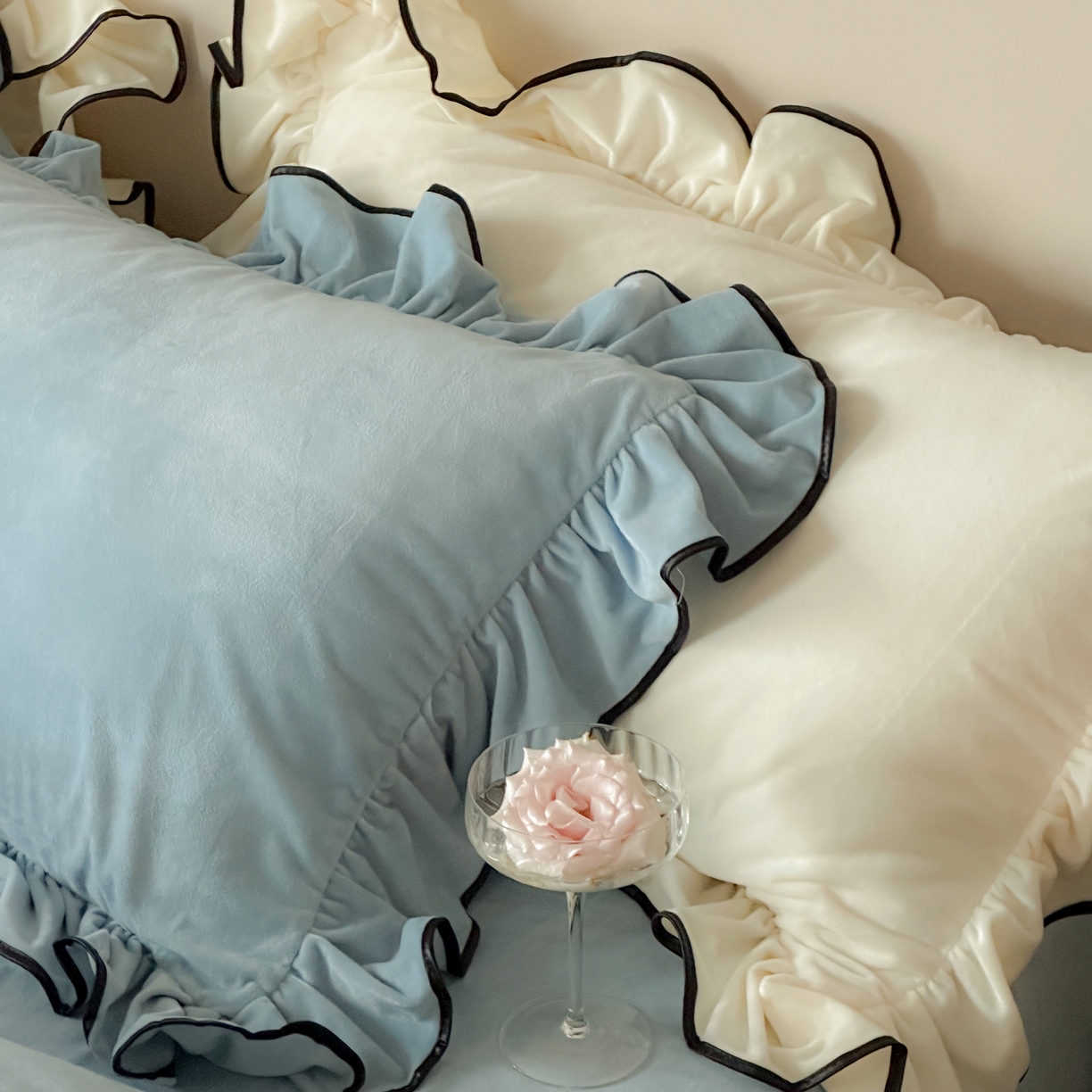 91家纺网 家纺一手货源 找家纺 ONE TWO ONE 121 2025新款轻奢新法式德芙绒宝宝绒婴儿绒短毛绒牛奶绒四件套床单被套（【提供买家秀】【会员-20】 平台控价券后不得低于318/338元） 戴安娜-栀蓝