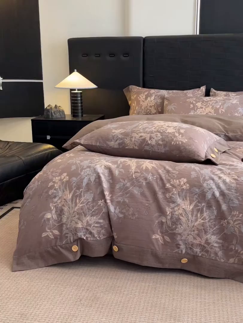 91家纺网 家纺一手货源 找家纺 圣比熊 2025新款A类原麻纽扣四件套加厚被套床单床笠宿舍双人床仿亚麻套件 金枝玉叶