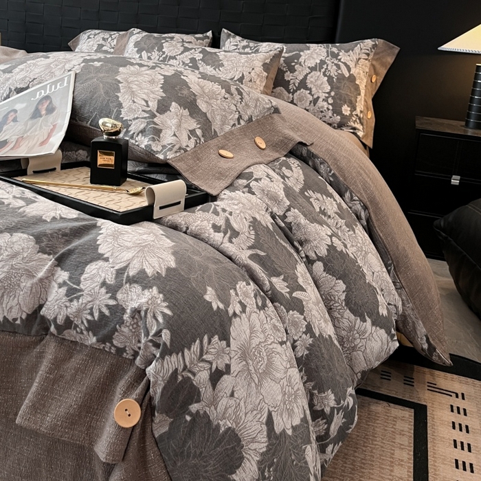 91家纺网 家纺一手货源 找家纺 圣比熊 2025新款A类原麻纽扣四件套加厚被套床单床笠宿舍双人床仿亚麻套件 浮绘花影-白