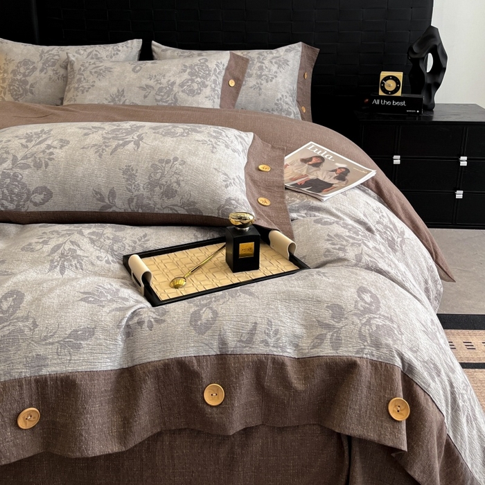 91家纺网 家纺一手货源 找家纺 圣比熊 2025新款A类原麻纽扣四件套加厚被套床单床笠宿舍双人床仿亚麻套件 古堡花园-咖