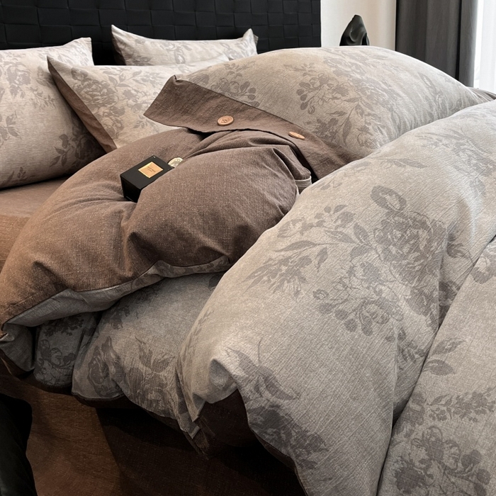 91家纺网 家纺一手货源 找家纺 圣比熊 2025新款A类原麻纽扣四件套加厚被套床单床笠宿舍双人床仿亚麻套件 古堡花园-咖