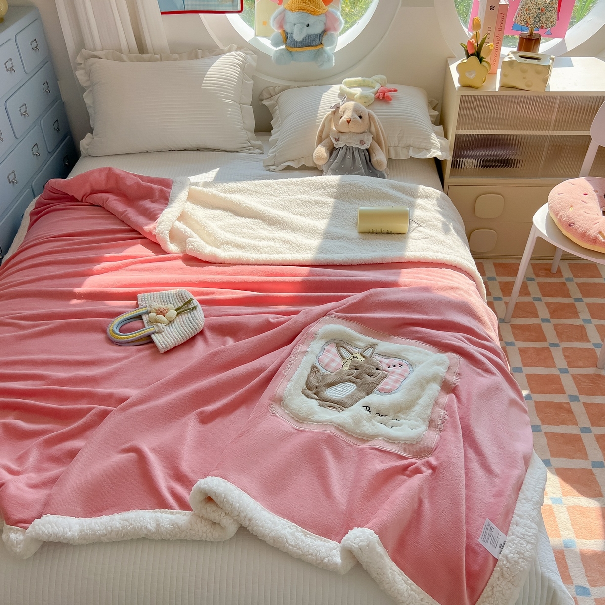 91家纺网 家纺一手货源 找家纺 （总）子钦家纺 2025新款秋冬加厚牛奶绒羊羔绒卡通贴布绣包边毛毯（第二波）