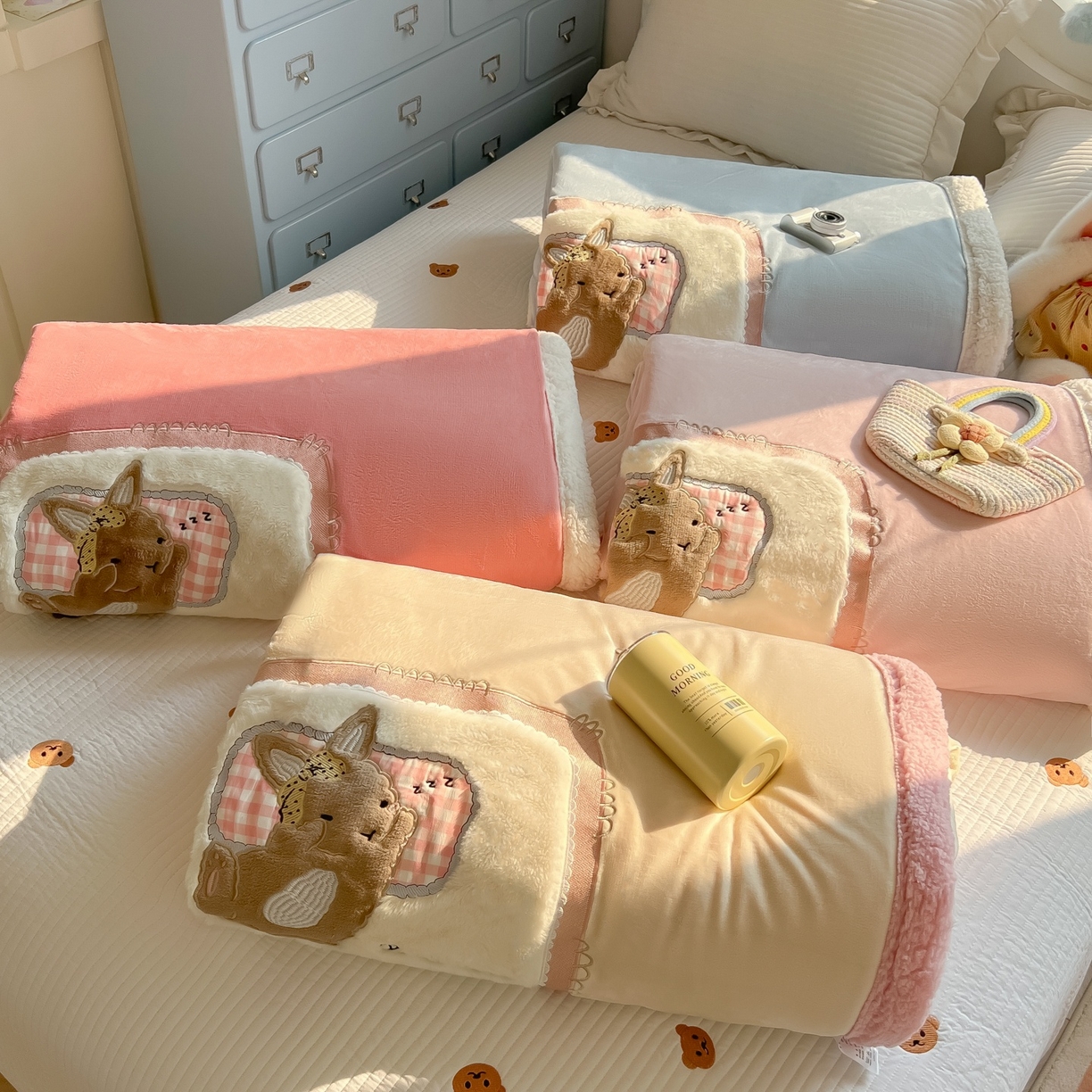 91家纺网 家纺一手货源 找家纺 （总）子钦家纺 2025新款秋冬加厚牛奶绒羊羔绒卡通贴布绣包边毛毯（第二波）