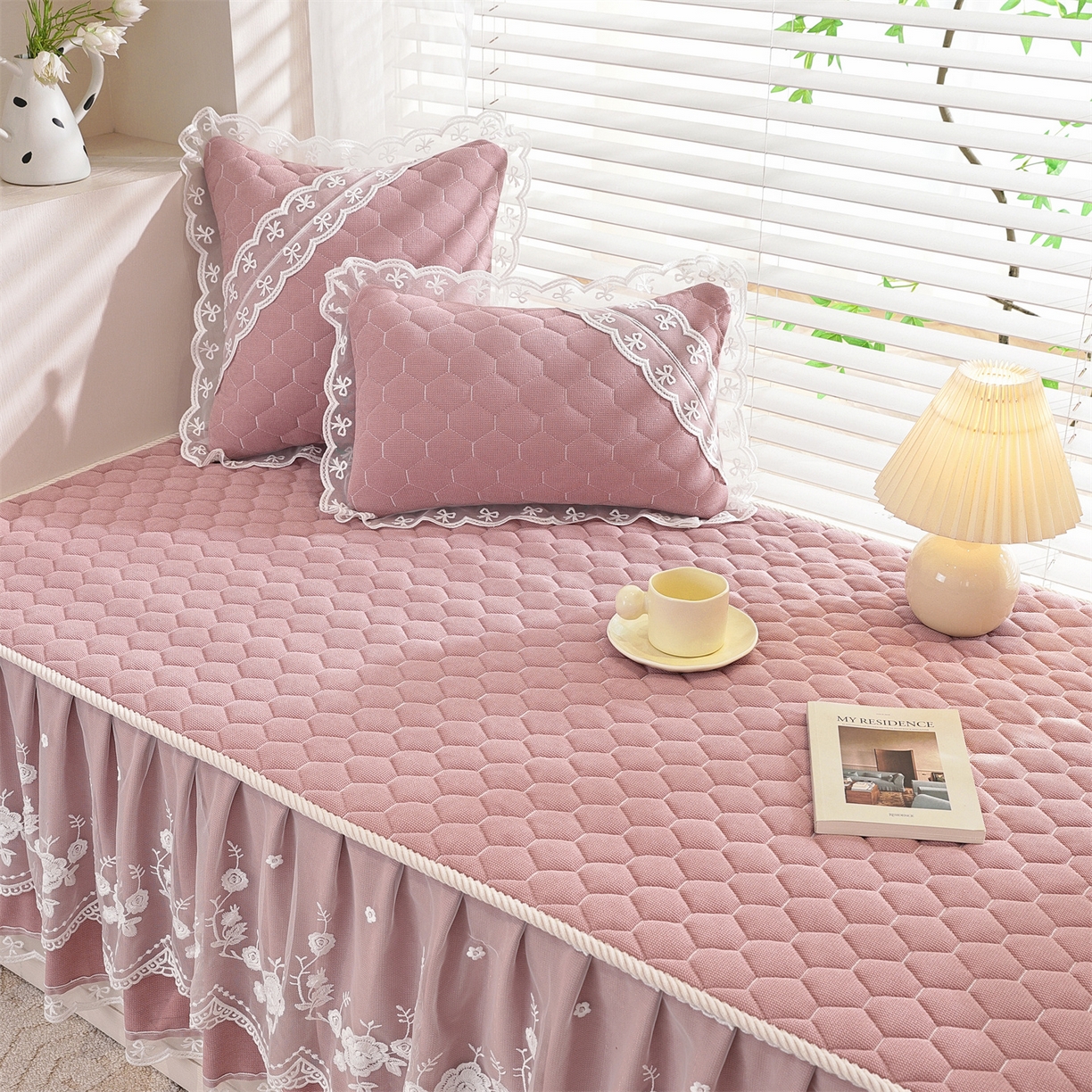 91家纺网 家纺一手货源 找家纺 共鸣沙发垫 2025新款星语飘窗垫 星空粉色