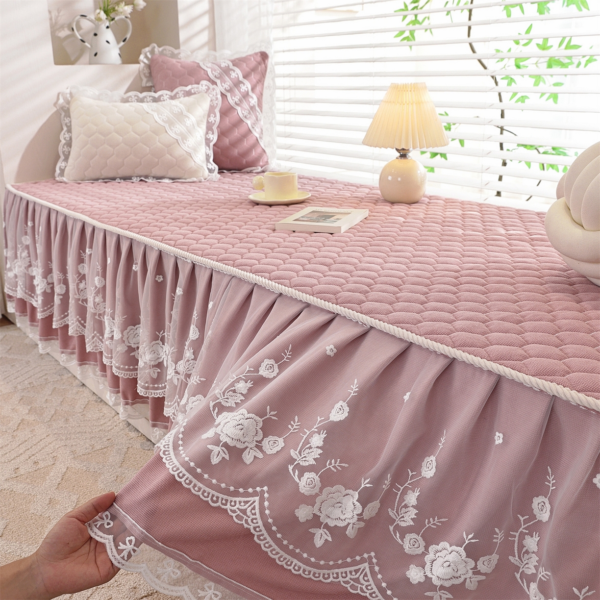 91家纺网 家纺一手货源 找家纺 共鸣沙发垫 2025新款星语飘窗垫 星空粉色