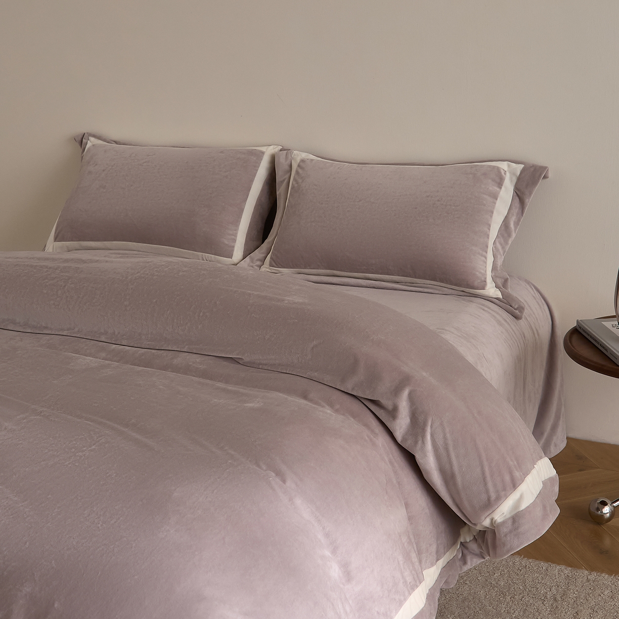 91家纺网 家纺一手货源 找家纺 （总）ONE TWO ONE 121 2025新款轻奢新法式德芙绒宝宝绒婴儿绒短毛绒牛奶绒四件套床单被套【繁华】【提供买家秀】【会员-20】 平台控价券后不得低于318/338元