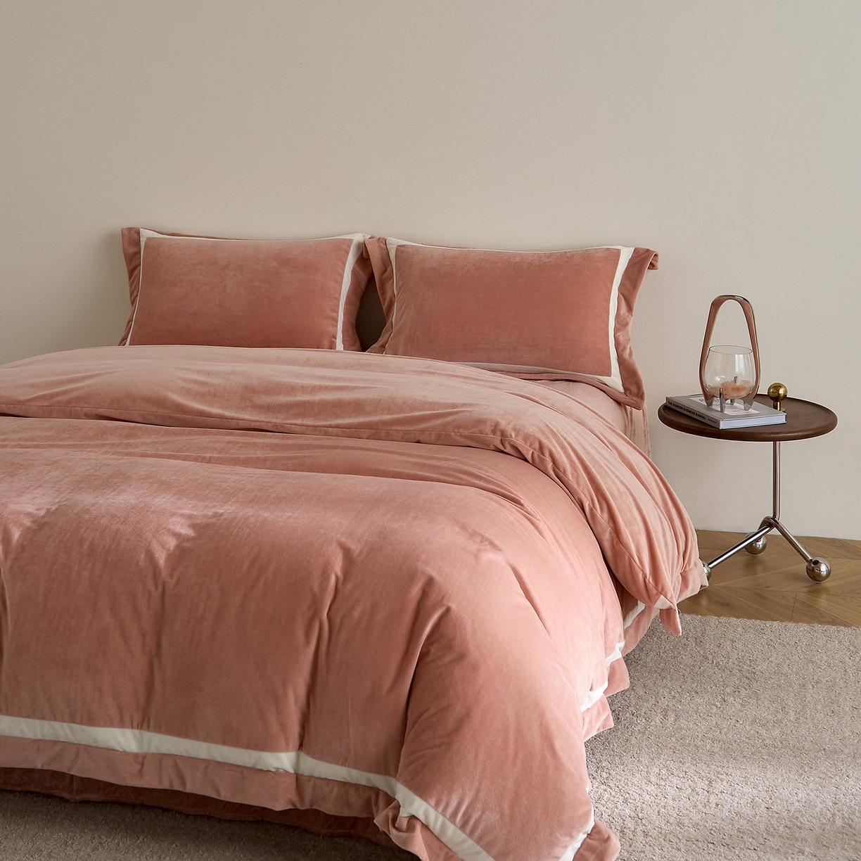 91家纺网 家纺一手货源 找家纺 ONE TWO ONE 121 2025新款轻奢新法式德芙绒宝宝绒婴儿绒短毛绒牛奶绒四件套床单被套【繁华】【提供买家秀】【会员-20】 平台控价券后不得低于318/338元 繁华-琳琅粉