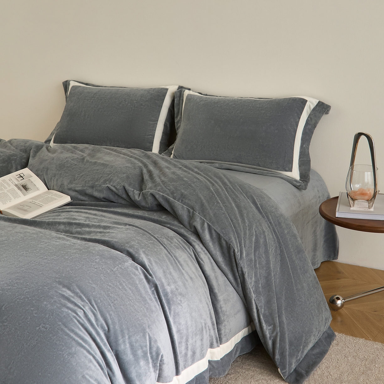 91家纺网 家纺一手货源 找家纺 （总）ONE TWO ONE 121 2025新款轻奢新法式德芙绒宝宝绒婴儿绒短毛绒牛奶绒四件套床单被套【繁华】【提供买家秀】【会员-20】 平台控价券后不得低于318/338元