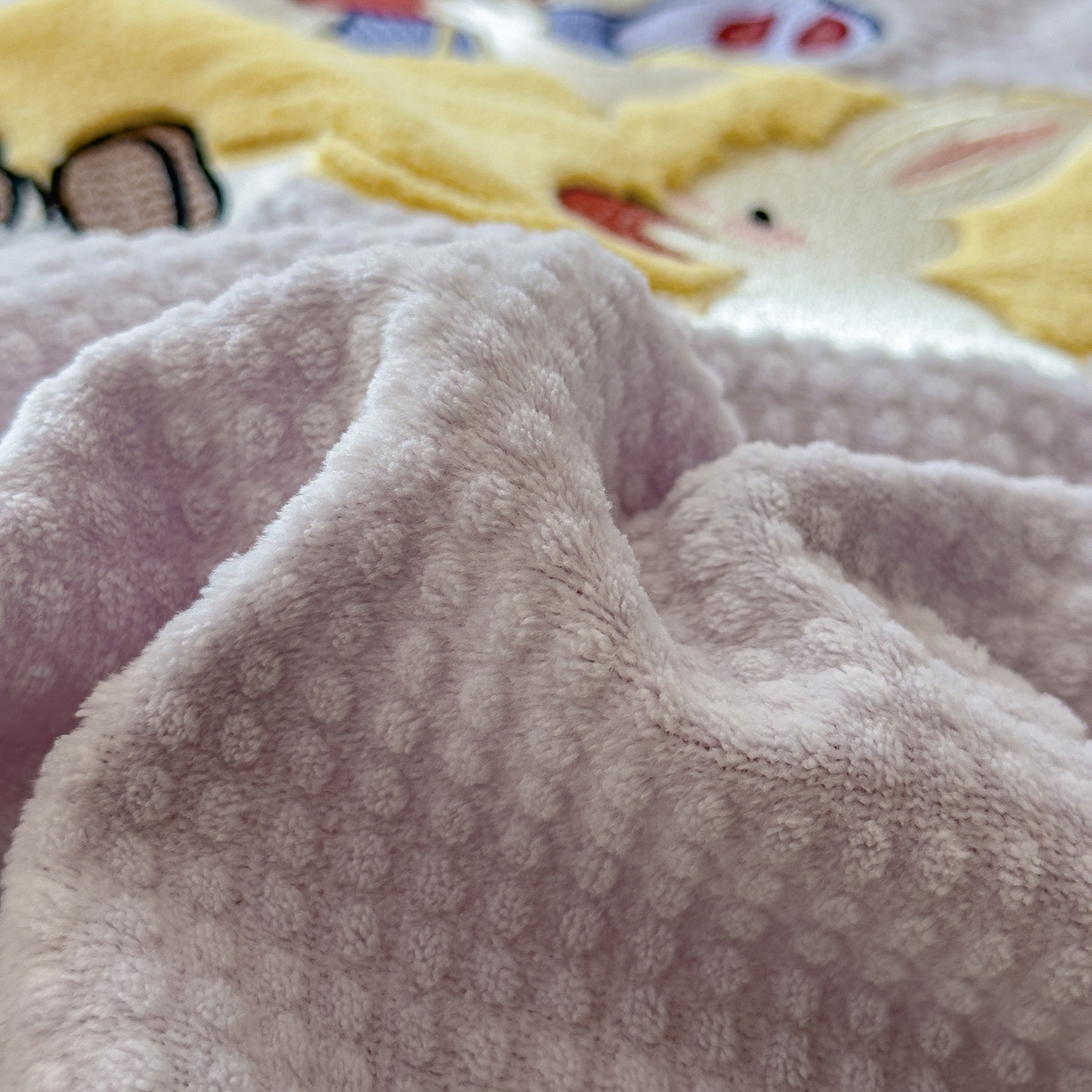 91家纺网 家纺一手货源 找家纺 （总）凯罗 2025秋冬牛奶绒绣花四件套