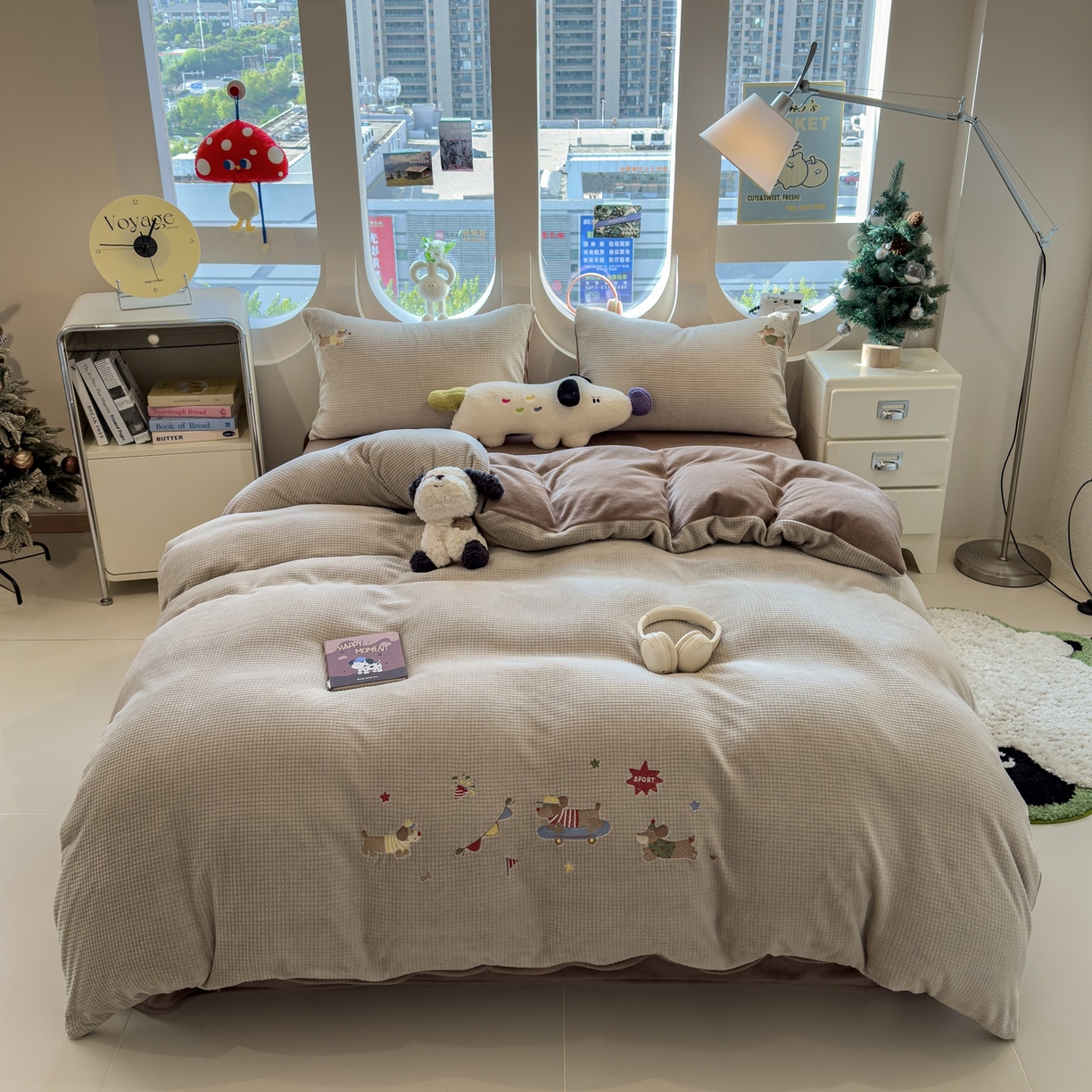 凯罗 2025秋冬牛奶绒绣花四件套 狗狗运动会