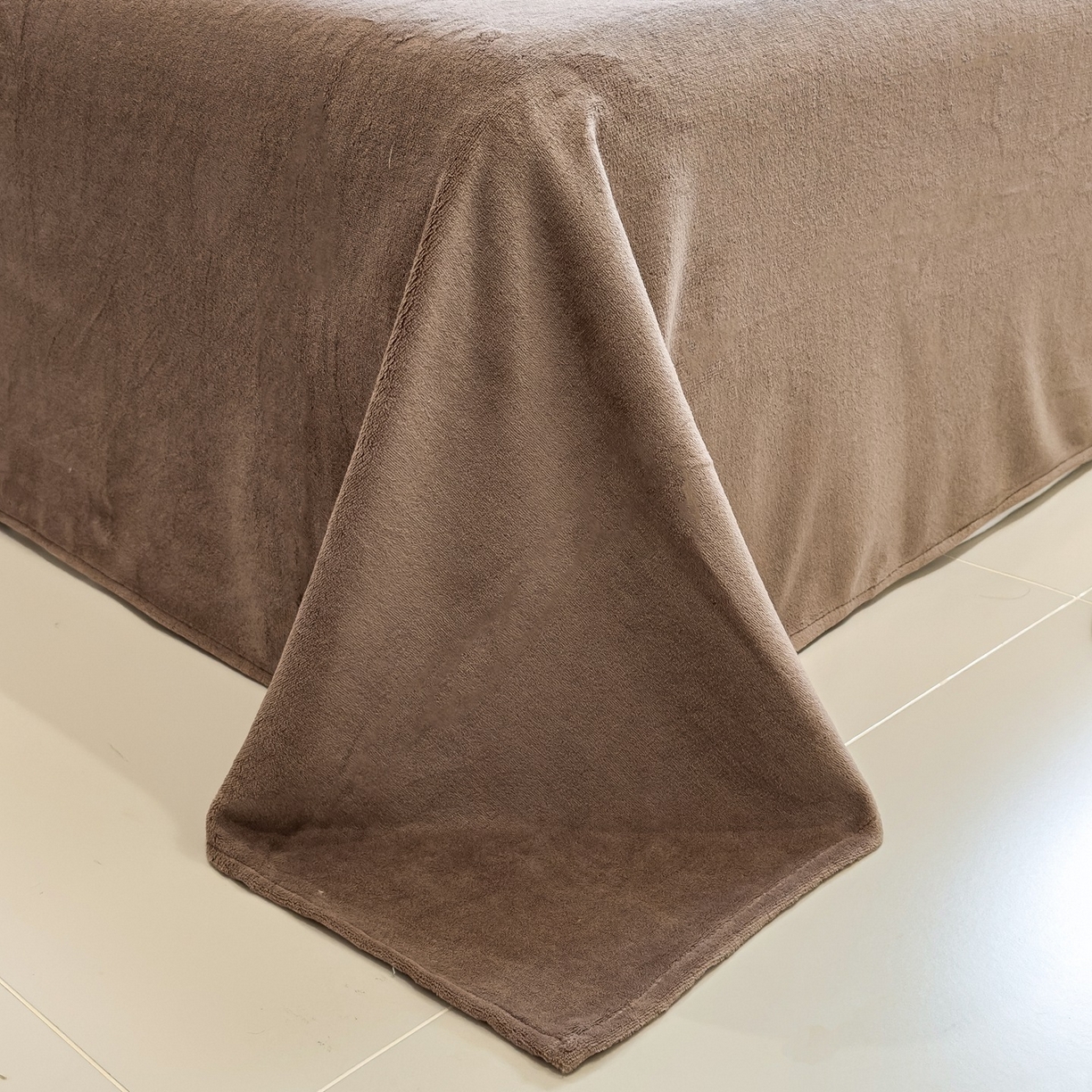 91家纺网 家纺一手货源 找家纺 凯罗 2025秋冬牛奶绒绣花四件套 晚安熊仔