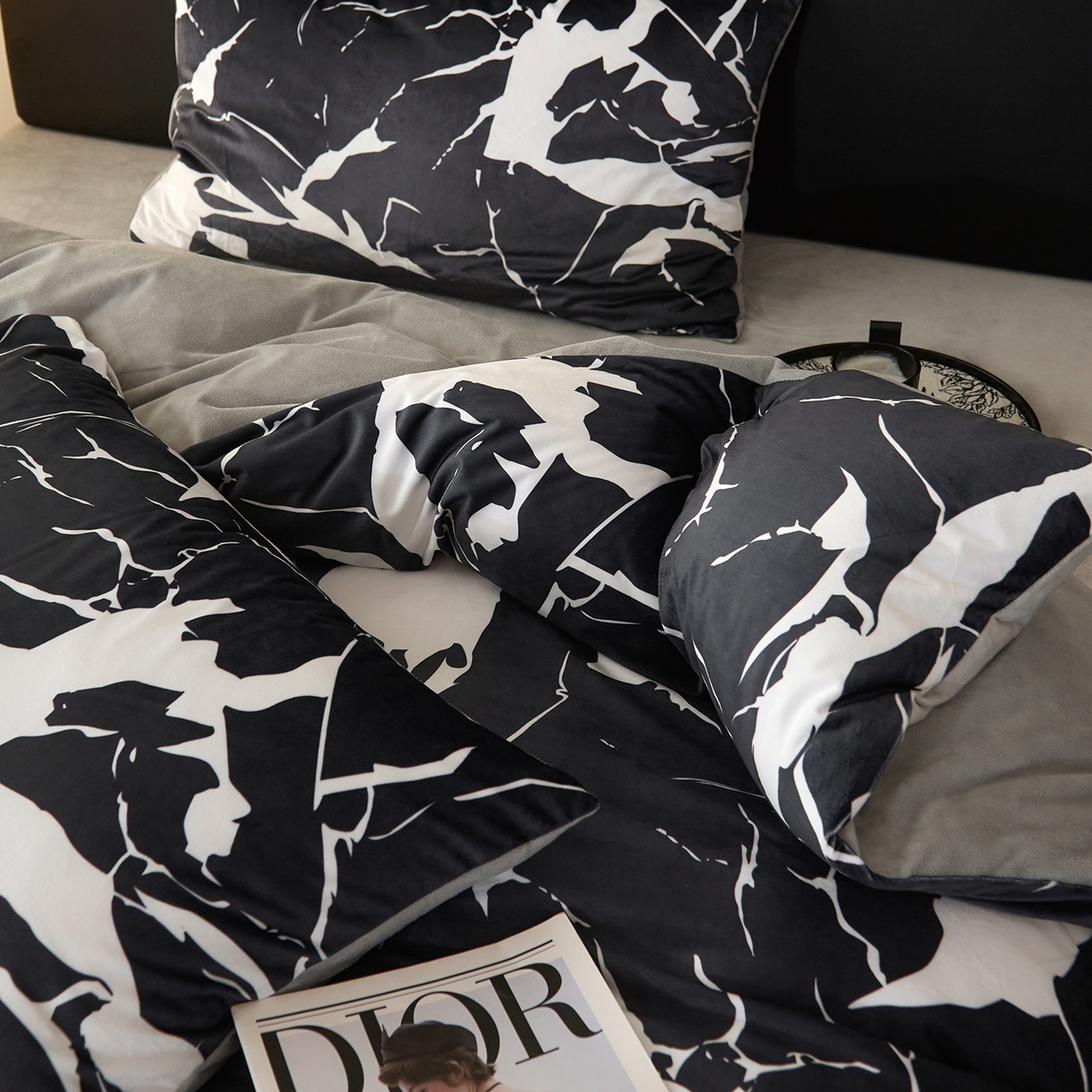 91家纺网 家纺一手货源 找家纺 （总）ONE TWO ONE 121 【德芙绒】【总共有21个颜色 陆续上新】2025秋冬新款牛奶绒德芙绒宝宝绒婴儿绒短毛绒四件套【未来大爆款】【提供买家秀】 会员-10 控价 标准258 加大278