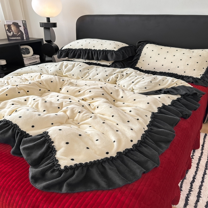 91家纺网 家纺一手货源 找家纺 欧尚 2025新款法式大花边床盖四件套 法式白波点