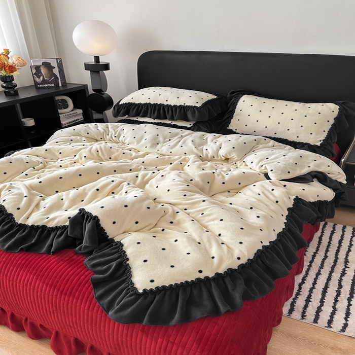 91家纺网 家纺一手货源 找家纺 欧尚 2025新款法式大花边床盖四件套 法式白波点