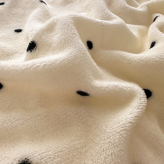 91家纺网 家纺一手货源 找家纺 欧尚 2025新款法式大花边床盖四件套 法式白波点