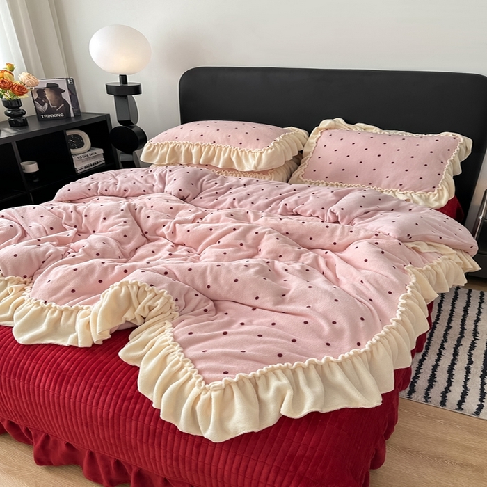 91家纺网 家纺一手货源 找家纺 欧尚 2025新款法式大花边床盖四件套 法式粉波点