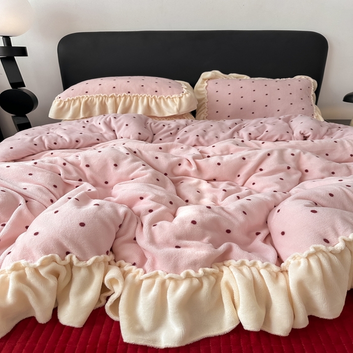 91家纺网 家纺一手货源 找家纺 欧尚 2025新款法式大花边床盖四件套 法式粉波点