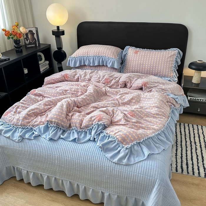 91家纺网 家纺一手货源 找家纺 欧尚 2025新款法式大花边床盖四件套 法式蓝色天空