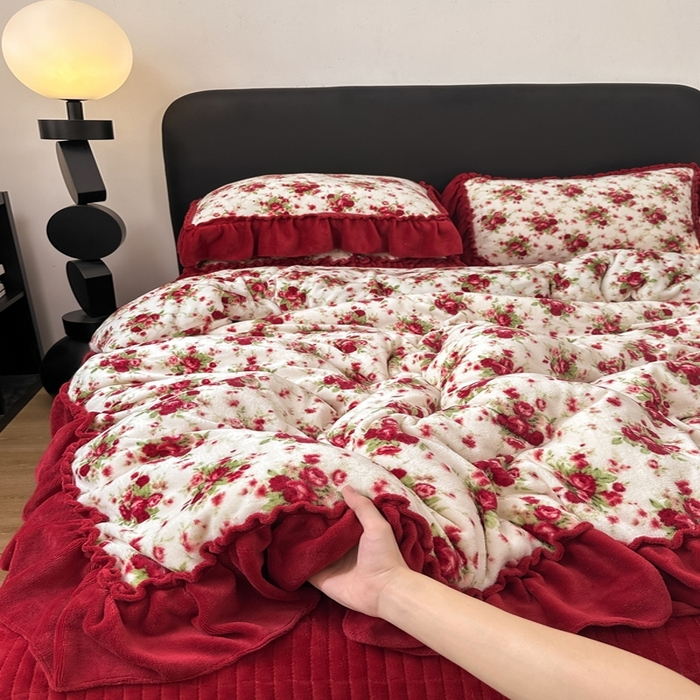 91家纺网 家纺一手货源 找家纺 欧尚 2025新款法式大花边床盖四件套 法式梨花落