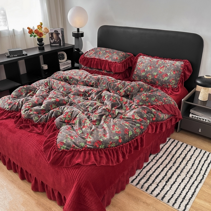 91家纺网 家纺一手货源 找家纺 欧尚 2025新款法式大花边床盖四件套 法式玫瑰的故事