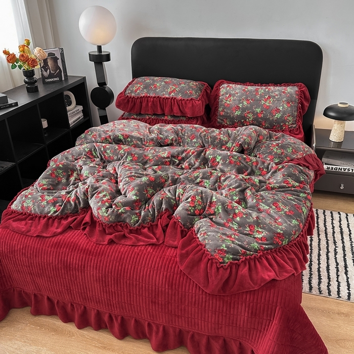 91家纺网 家纺一手货源 找家纺 欧尚 2025新款法式大花边床盖四件套 法式玫瑰的故事