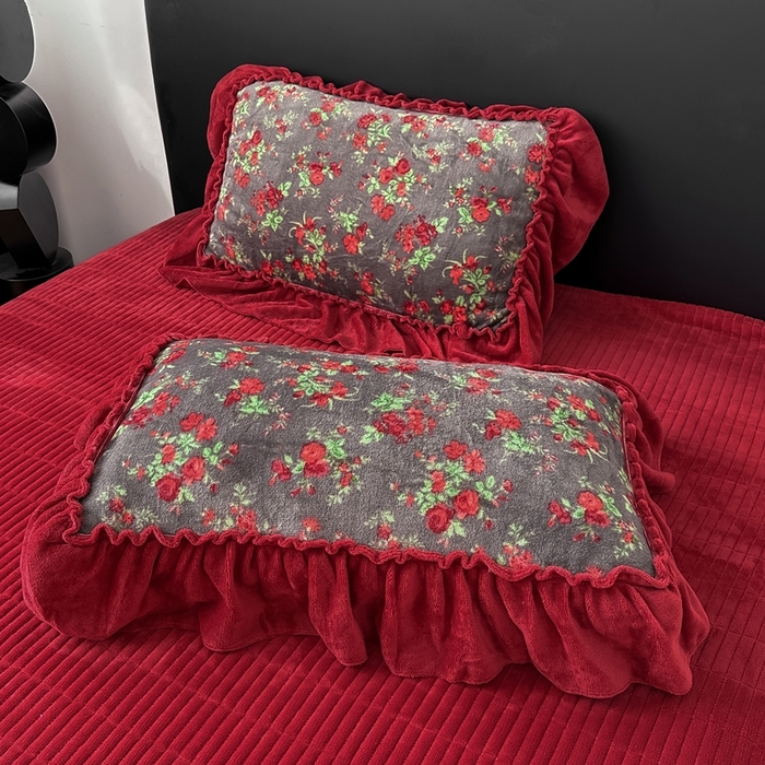 91家纺网 家纺一手货源 找家纺 欧尚 2025新款法式大花边床盖四件套 法式玫瑰的故事