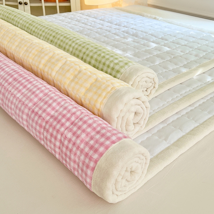 91家纺网 家纺一手货源 找家纺 （总）三盛源 2025新款牛奶绒绗绣夹棉防滑保暖秋冬印花床护垫床褥绒床垫加厚高克重加宽包边