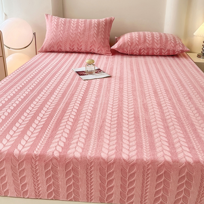 91家纺网 家纺一手货源 找家纺 三盛源 2025新款高克重雕花牛奶绒床笠三件套加厚保暖床垫保护套 麦穗-豆沙粉