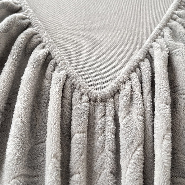 91家纺网 家纺一手货源 找家纺 三盛源 2025新款高克重雕花牛奶绒床笠三件套加厚保暖床垫保护套 麦穗-雅士灰