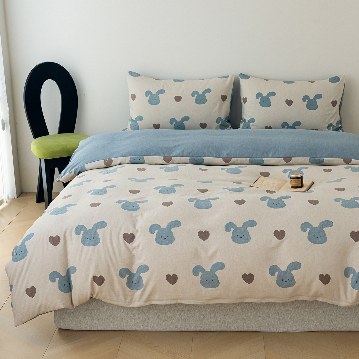 91家纺网 家纺一手货源 找家纺 竹合家纺 2025秋冬新款加厚磨毛色织暖绒系列针织四件套高克重 爱心蓝兔