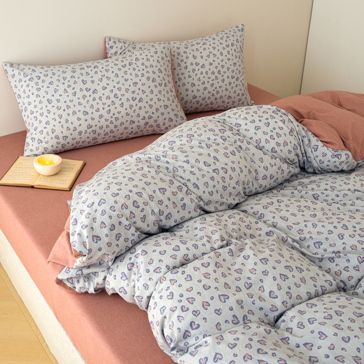 91家纺网 家纺一手货源 找家纺 竹合家纺 2025秋冬新款加厚磨毛色织暖绒系列针织四件套高克重 豹纹紫