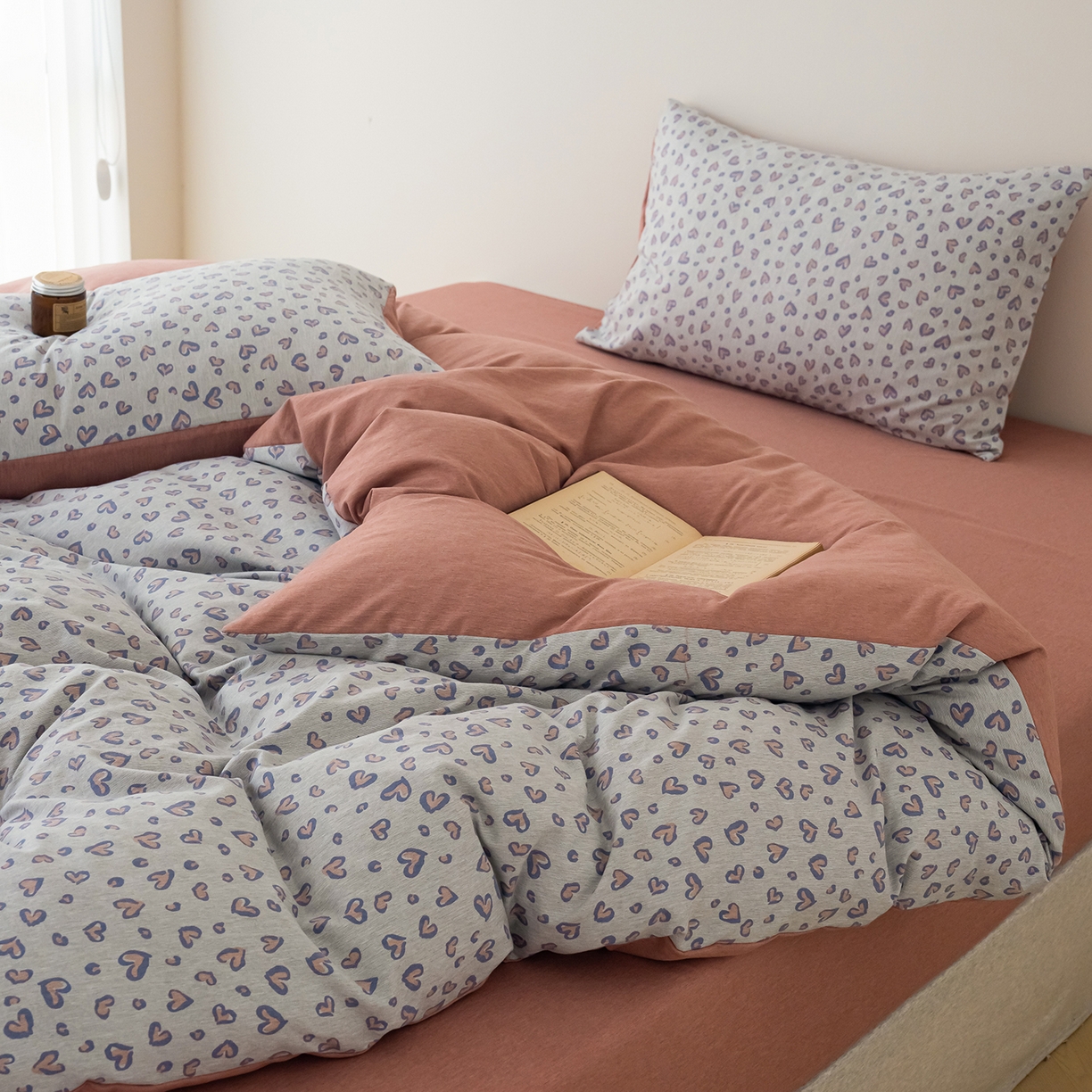 91家纺网 家纺一手货源 找家纺 竹合家纺 2025秋冬新款加厚磨毛色织暖绒系列针织四件套高克重 豹纹紫