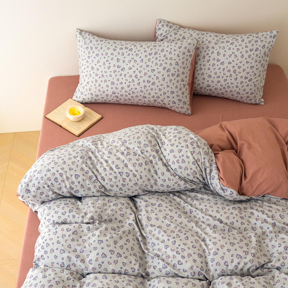 91家纺网 家纺一手货源 找家纺 竹合家纺 2025秋冬新款加厚磨毛色织暖绒系列针织四件套高克重 豹纹紫