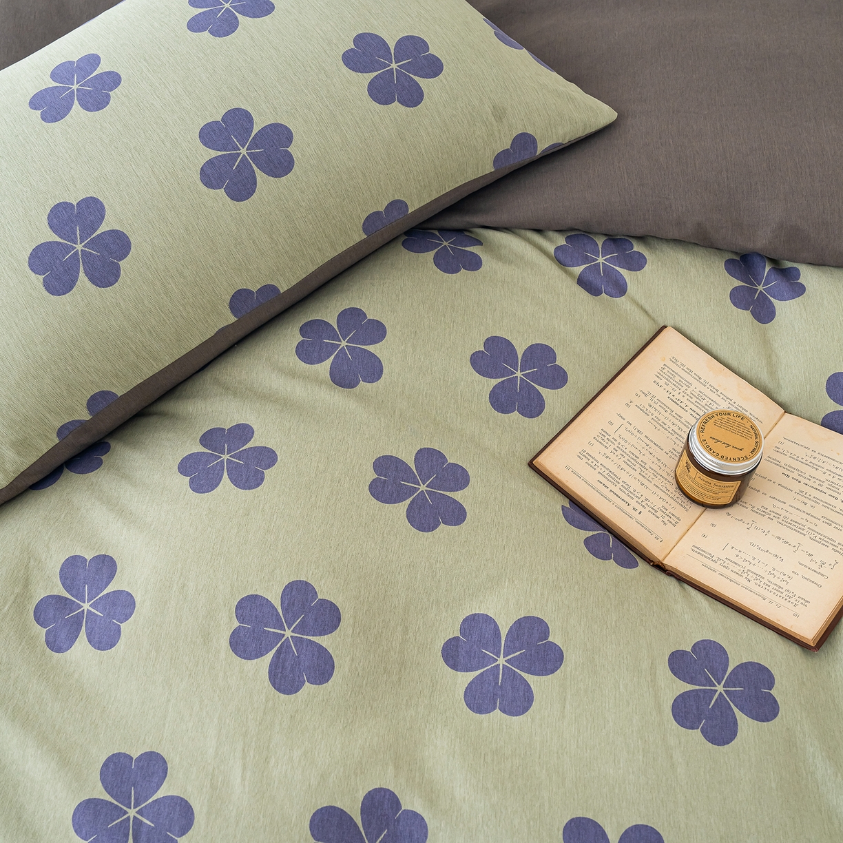 91家纺网 家纺一手货源 找家纺 竹合家纺 2025秋冬新款加厚磨毛色织暖绒系列针织四件套高克重 三叶草-绿