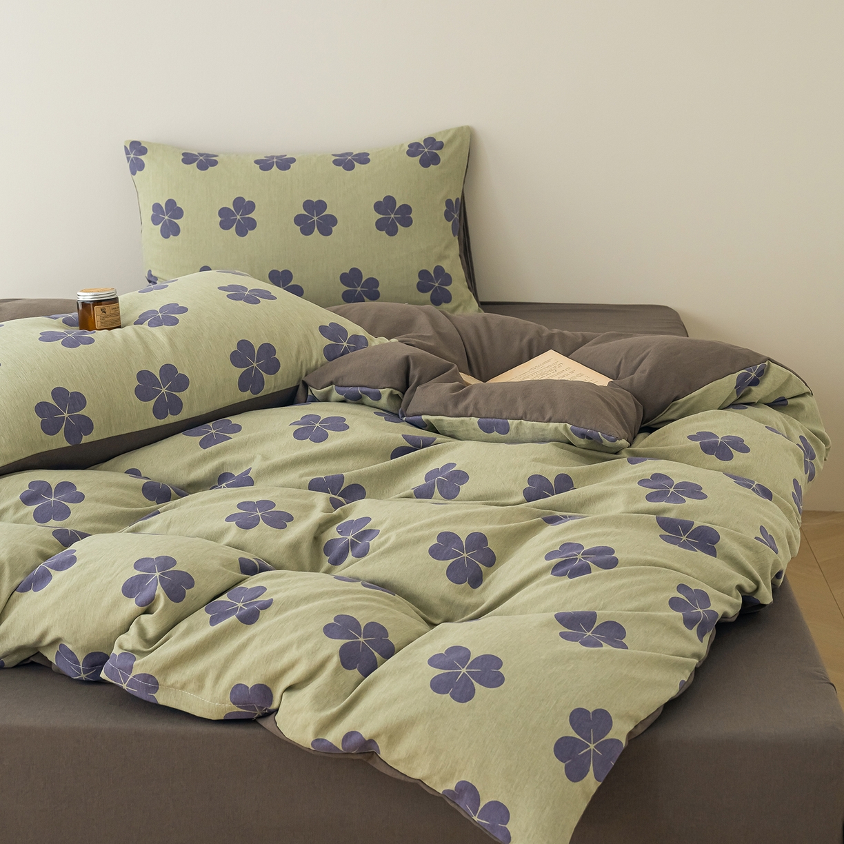 91家纺网 家纺一手货源 找家纺 竹合家纺 2025秋冬新款加厚磨毛色织暖绒系列针织四件套高克重 三叶草-绿