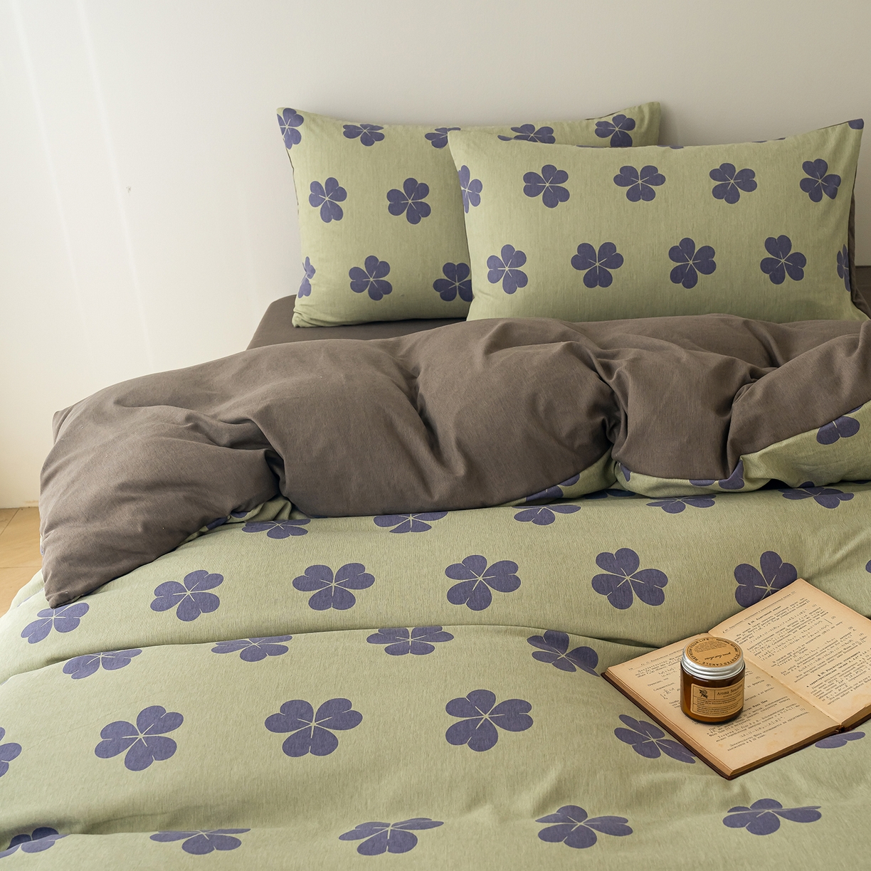 91家纺网 家纺一手货源 找家纺 竹合家纺 2025秋冬新款加厚磨毛色织暖绒系列针织四件套高克重 三叶草-绿