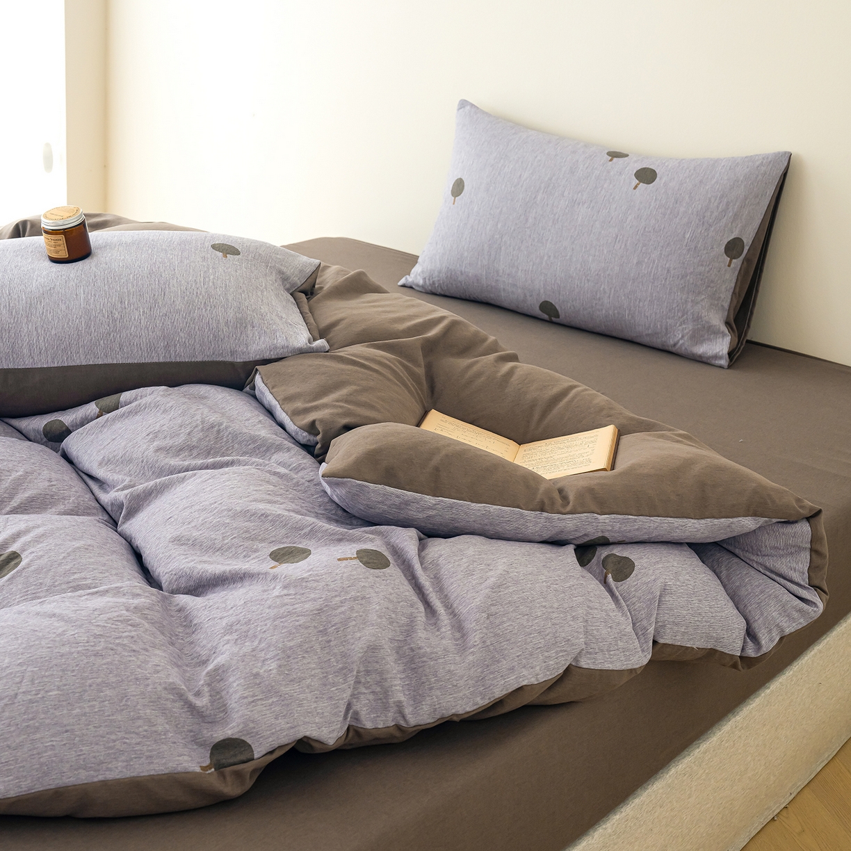 91家纺网 家纺一手货源 找家纺 竹合家纺 2025秋冬新款加厚磨毛色织暖绒系列针织四件套高克重 蘑菇森林