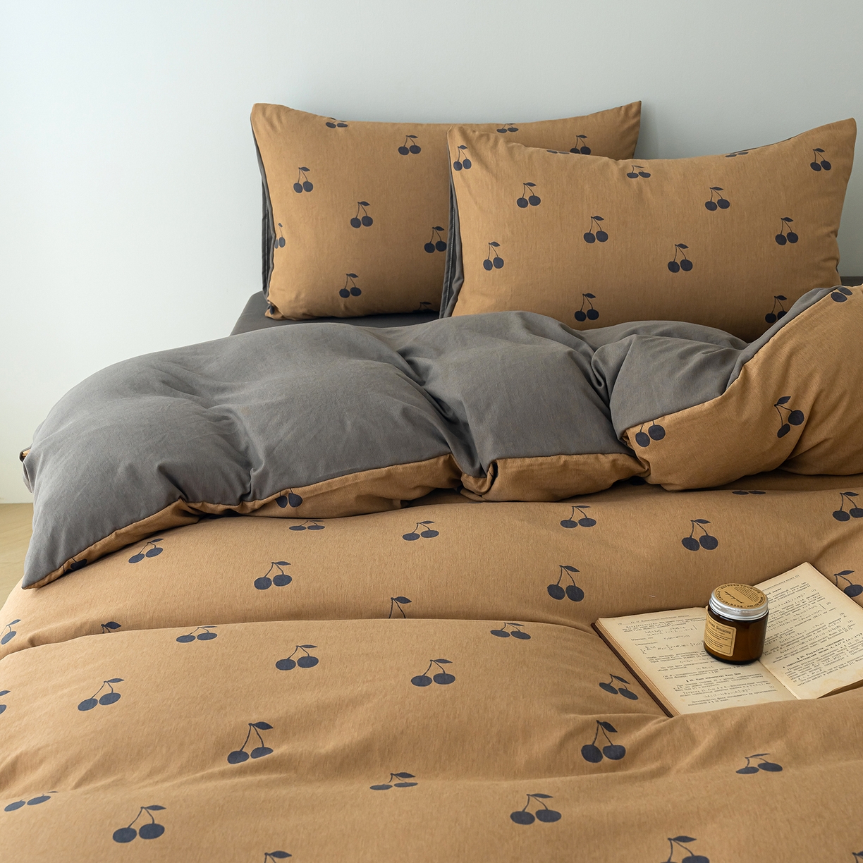 91家纺网 家纺一手货源 找家纺 竹合家纺 2025秋冬新款加厚磨毛色织暖绒系列针织四件套高克重 樱桃卡其