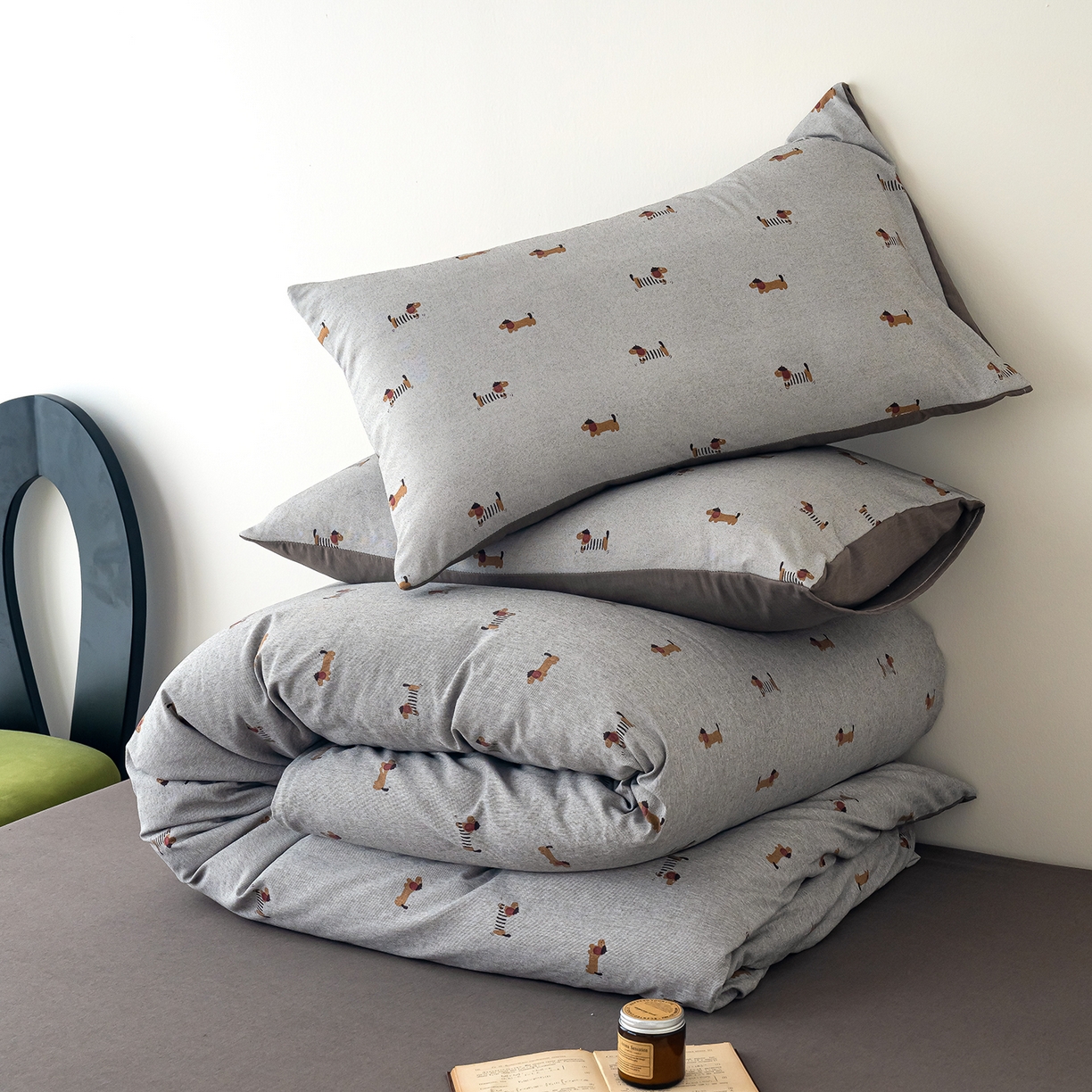 91家纺网 家纺一手货源 找家纺 竹合家纺 2025秋冬新款加厚磨毛色织暖绒系列针织四件套高克重 腊肠狗