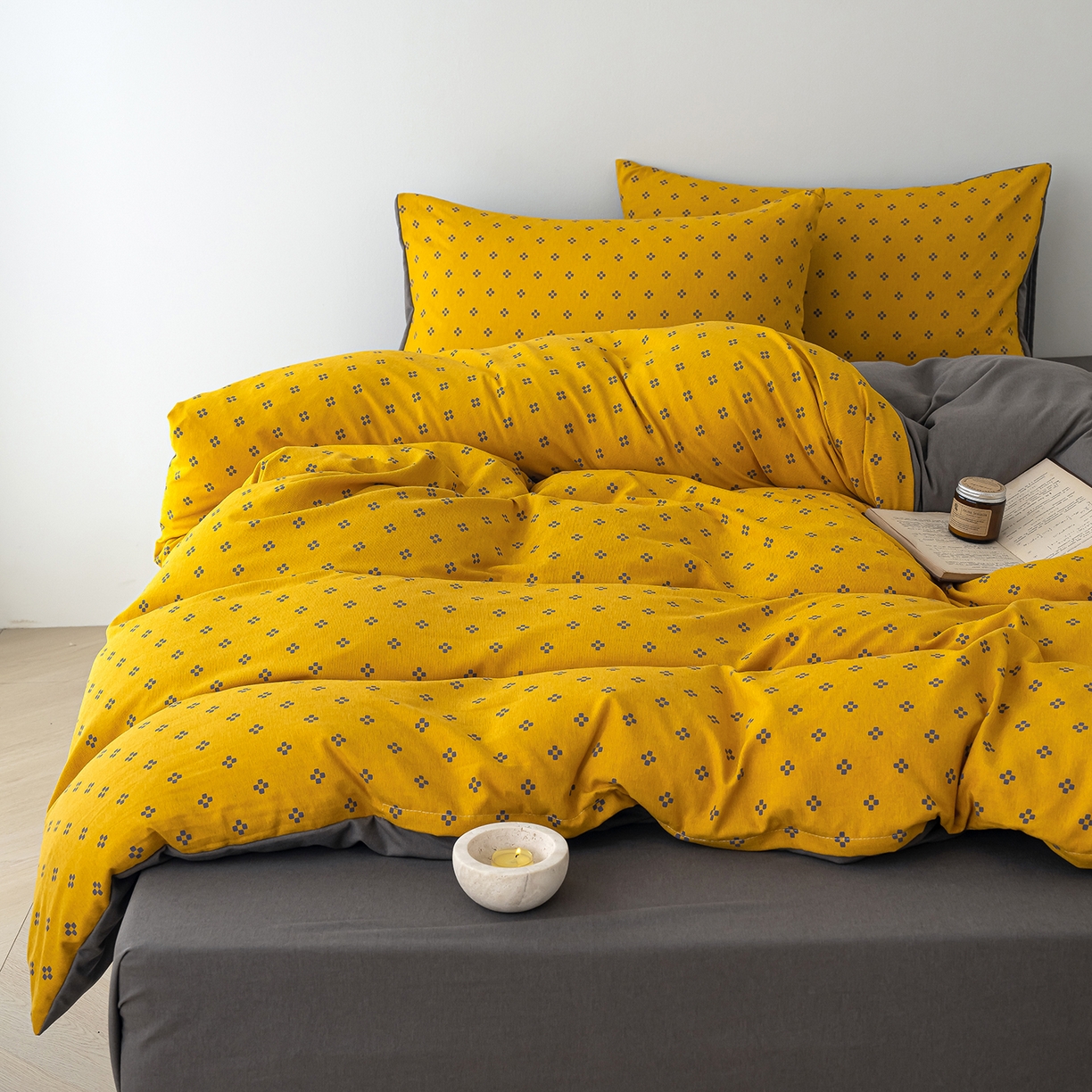 91家纺网 家纺一手货源 找家纺 竹合家纺 2025秋冬新款加厚磨毛色织暖绒系列针织四件套高克重 几何方块