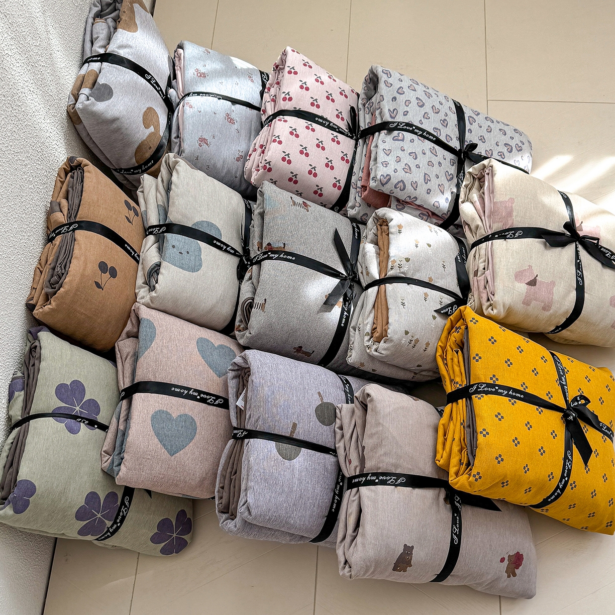 91家纺网 家纺一手货源 找家纺 竹合家纺 2025秋冬新款加厚磨毛色织暖绒系列针织四件套高克重 组合图（仅展示）