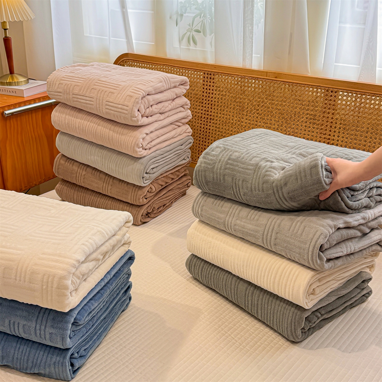 91家纺网 家纺一手货源 找家纺 灰鲸 2025新款纯色雕花牛奶绒床单单品床单床单单件 组合图仅供展示不可下单