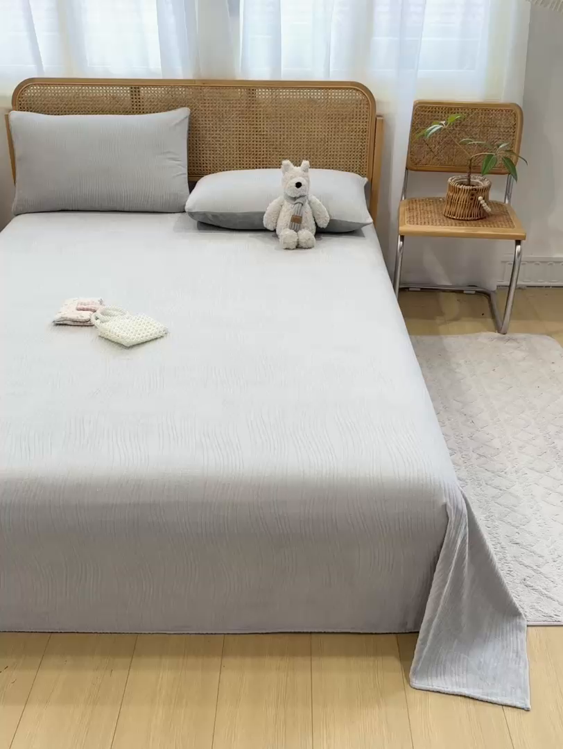 91家纺网 家纺一手货源 找家纺 灰鲸 2025新款纯色雕花牛奶绒床单单品床单床单单件 温妮-纳多灰