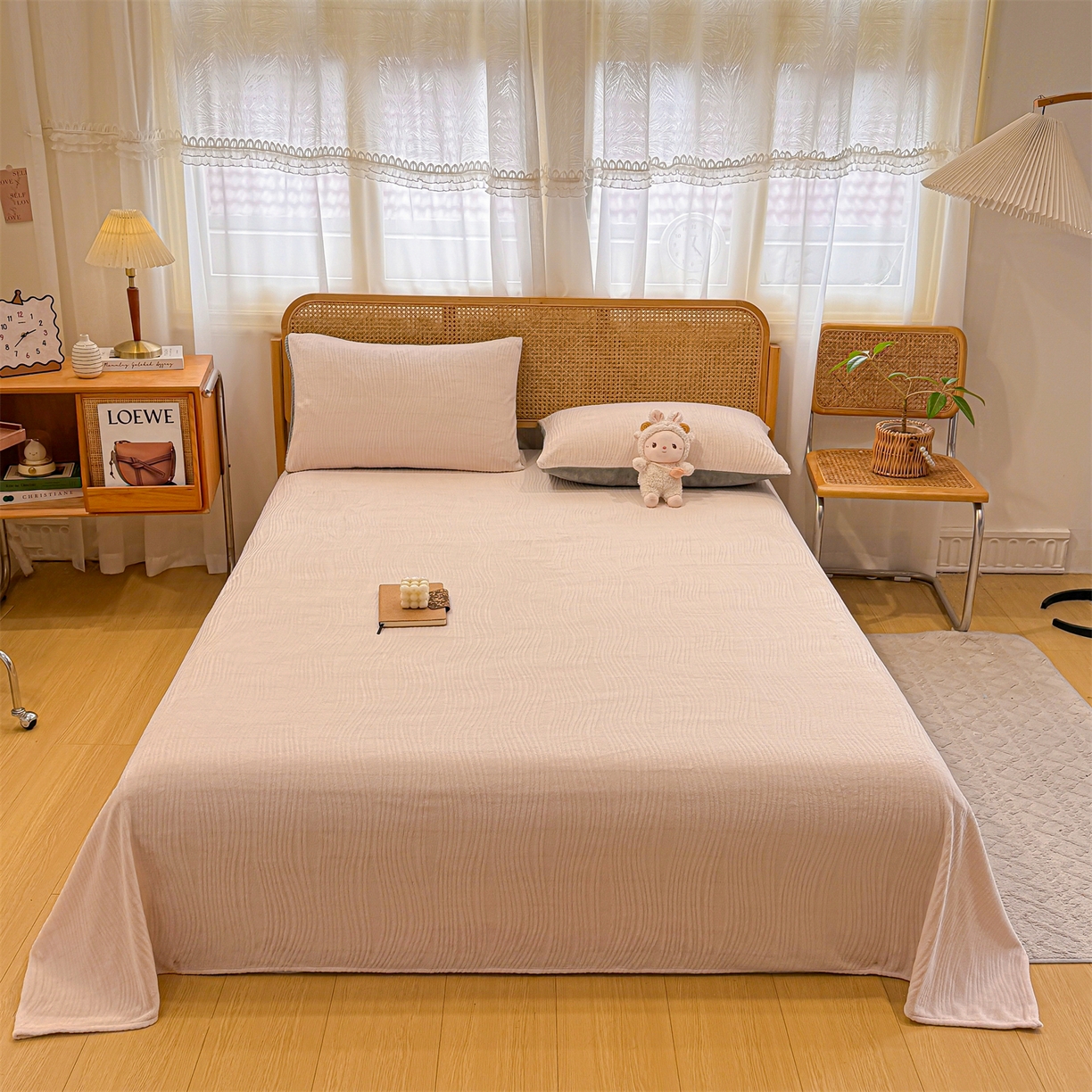 91家纺网 家纺一手货源 找家纺 灰鲸 2025新款纯色雕花牛奶绒床单单品床单床单单件 温妮-奶茶