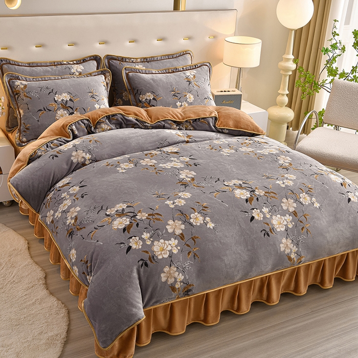 91家纺网 家纺一手货源 找家纺 佳一 2025新款高克重8-9斤 印花牛奶绒四件套 夏花之梦